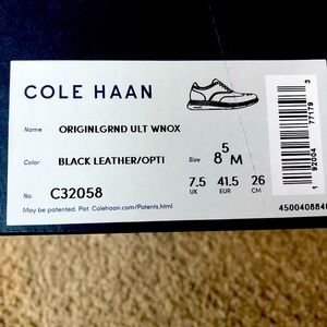 Cole Haan Orig Grnd Ultra Wingtip Oxf. New in box never worn. Men’s size 8.5 US